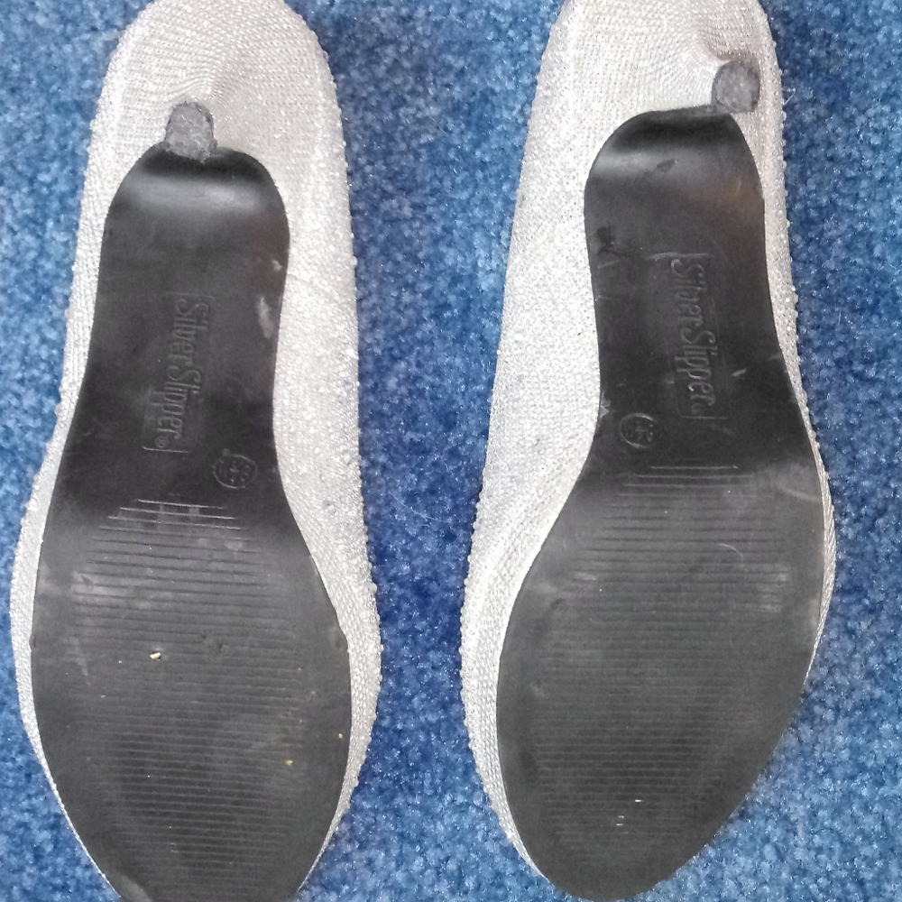 Shoes - Picture 2 of 3